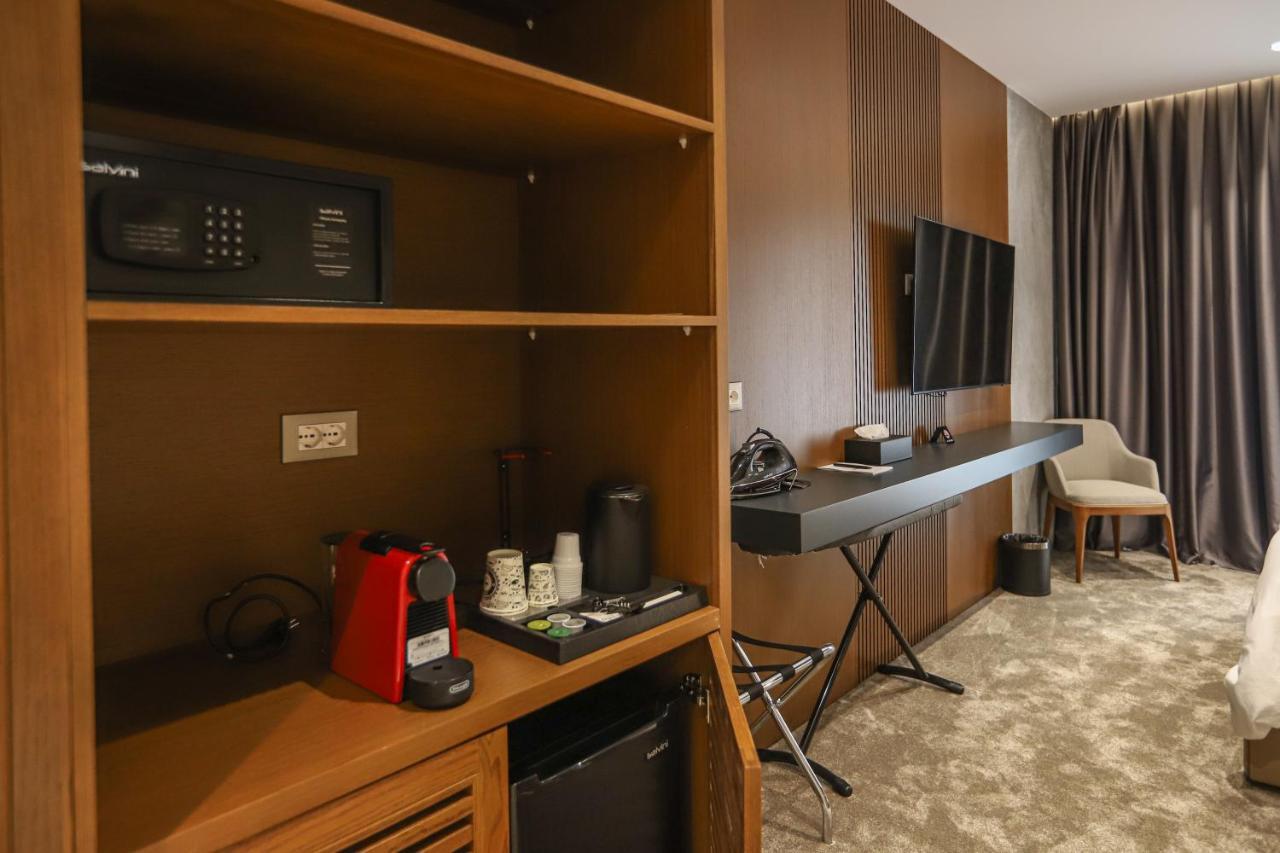 Urbanin Apartment & Hotel Тирана Екстериор снимка