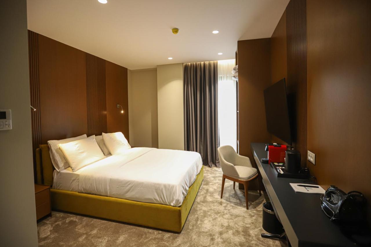 Urbanin Apartment & Hotel Тирана Екстериор снимка