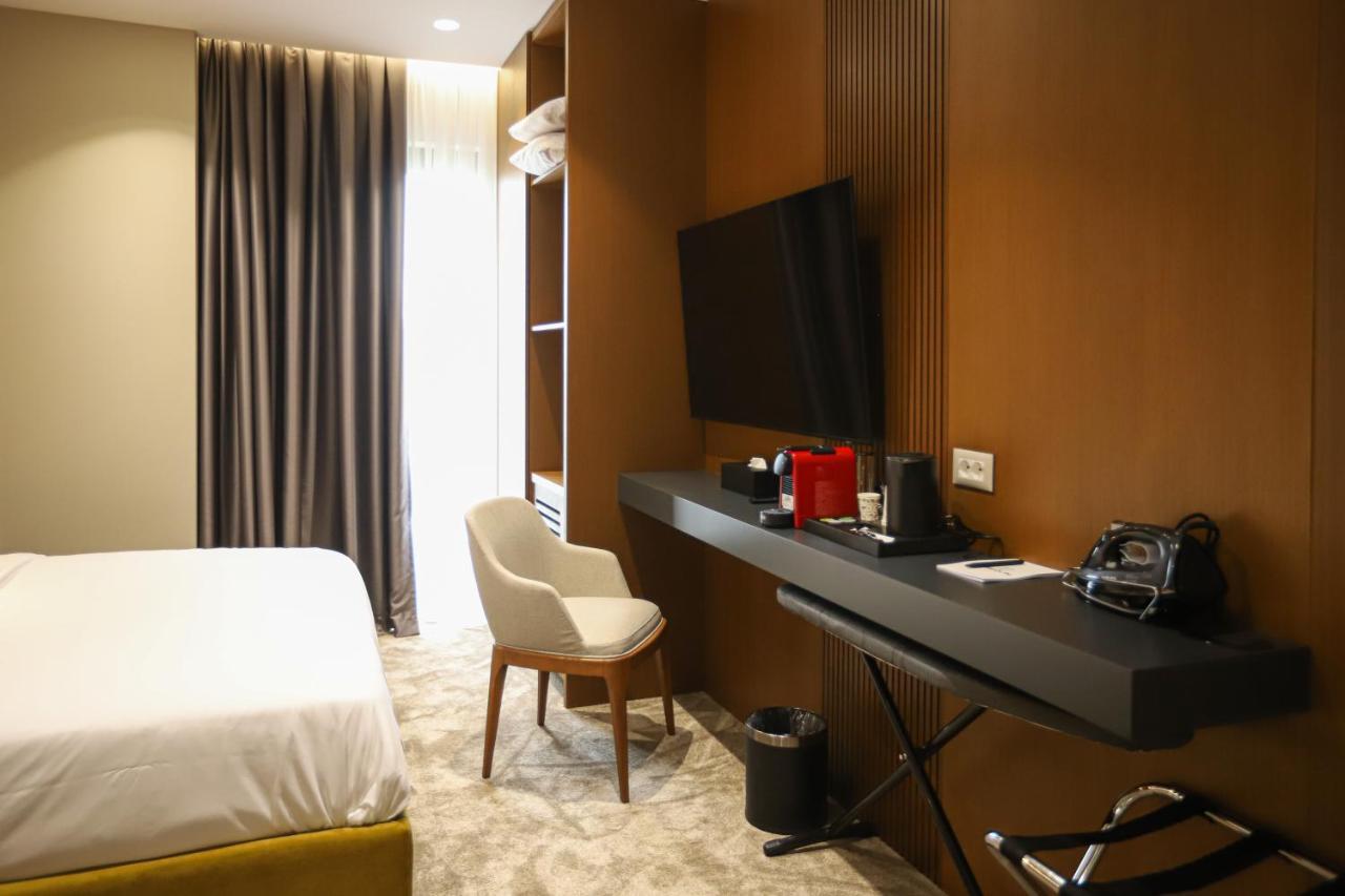Urbanin Apartment & Hotel Тирана Екстериор снимка