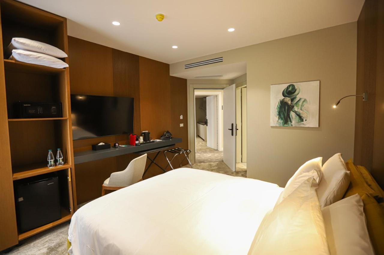 Urbanin Apartment & Hotel Тирана Екстериор снимка